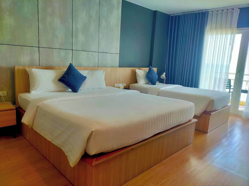 Royal Phala Cliff Beach Resort and Spa 15/50