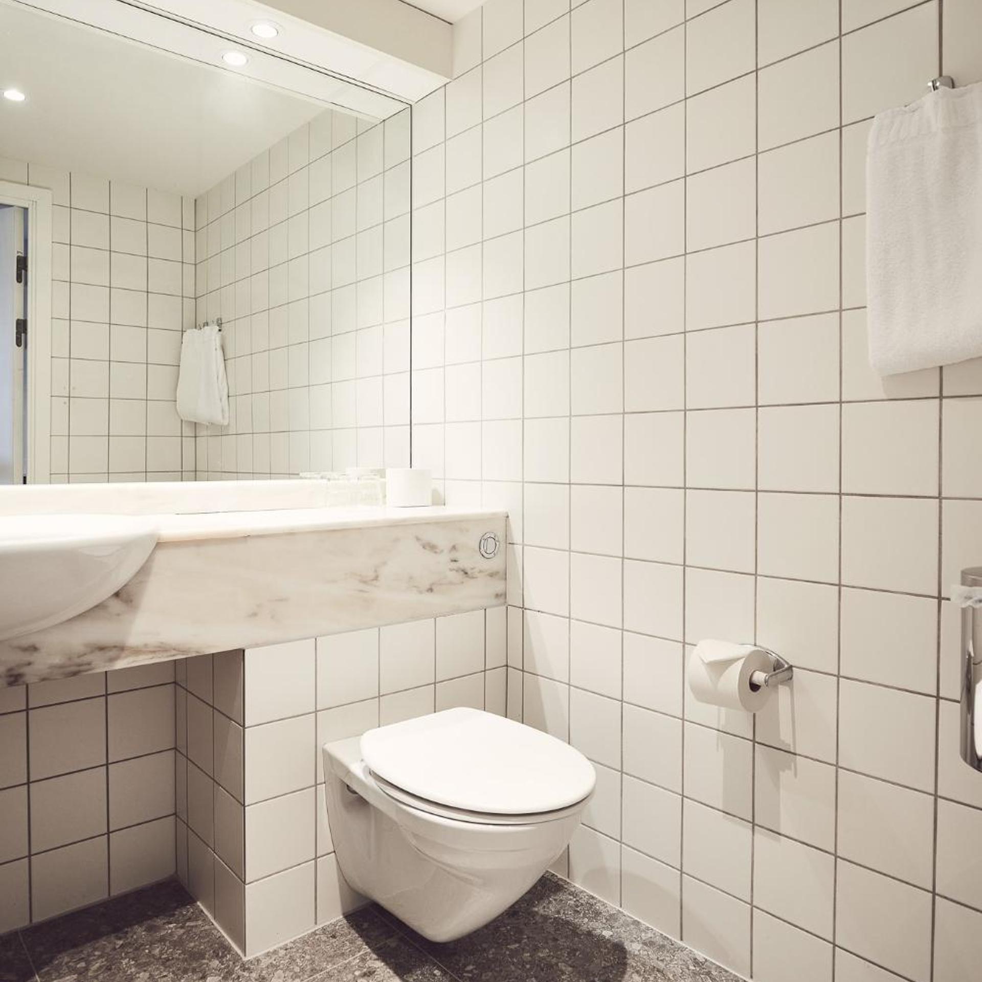 Room, Twin Beds, Quality Hotel Maritim 4/6