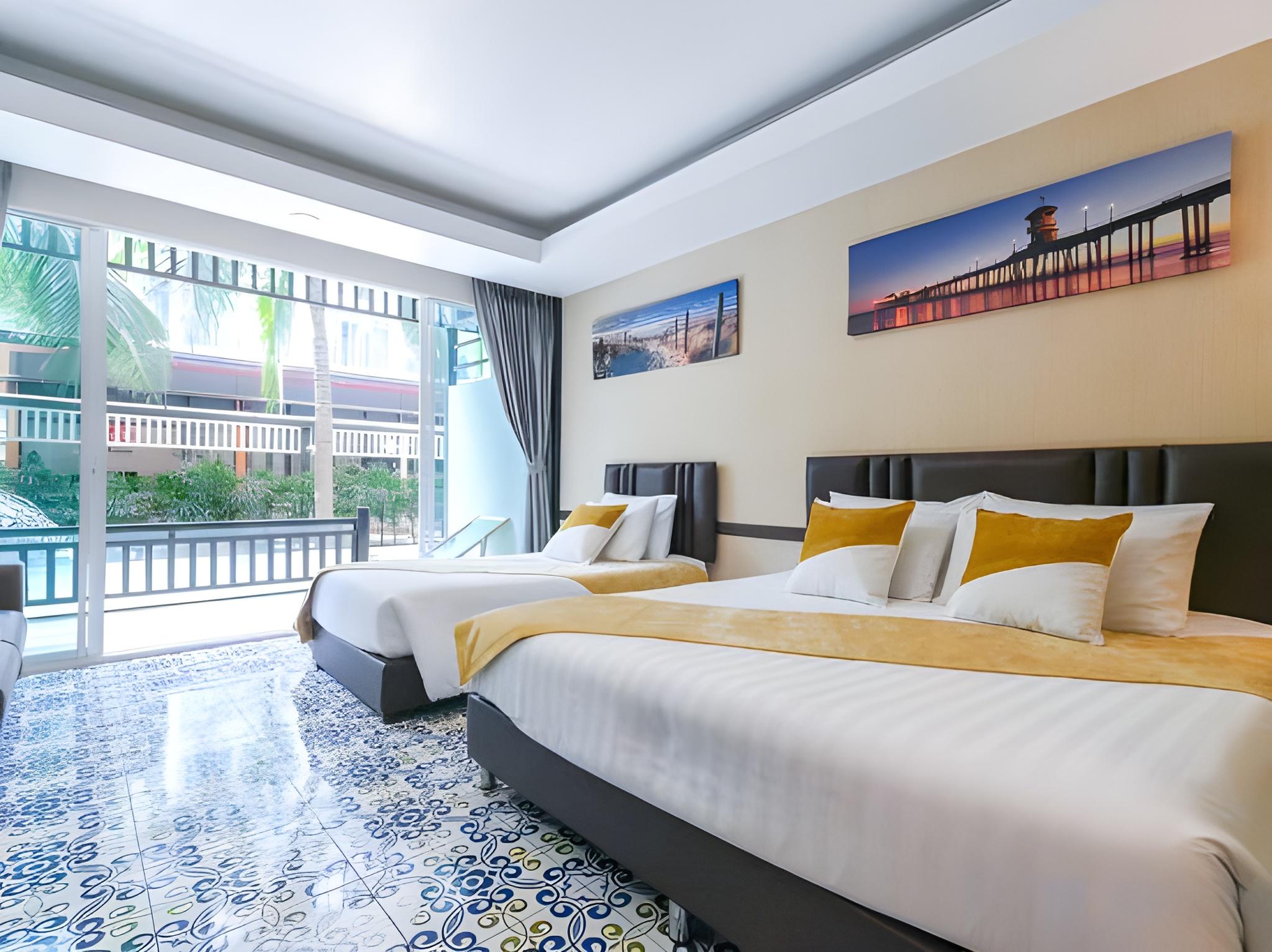 Deluxe, Triple, 1 Double and 1 Single Bed, Pool Access