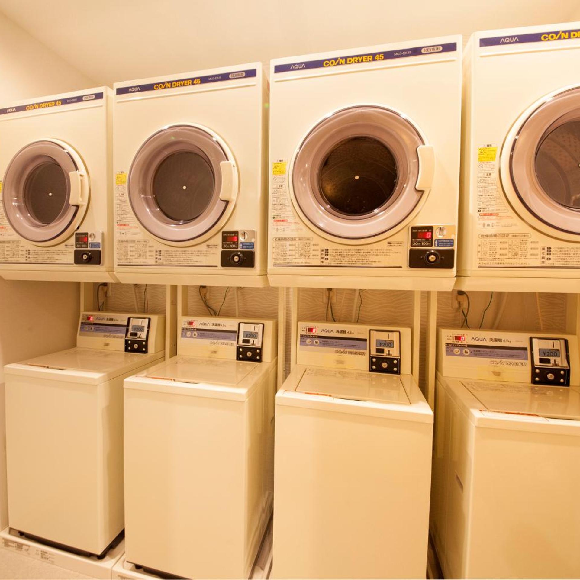 Ueno Station Hostel Oriental Ii (ex. Capsule and Sauna New Century - Caters to Men) 19/23