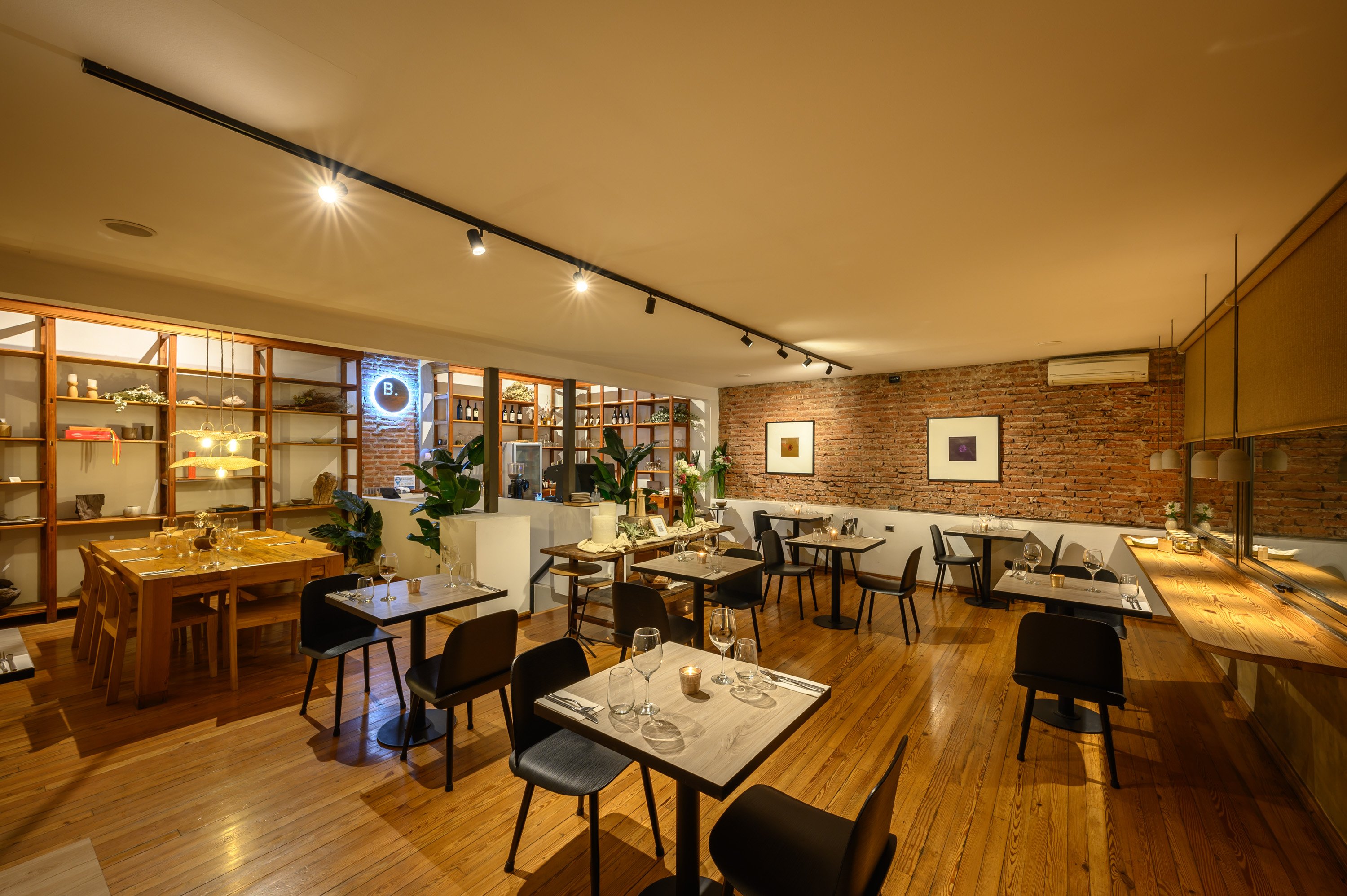 Azur Real Boutique Hotel 48/55