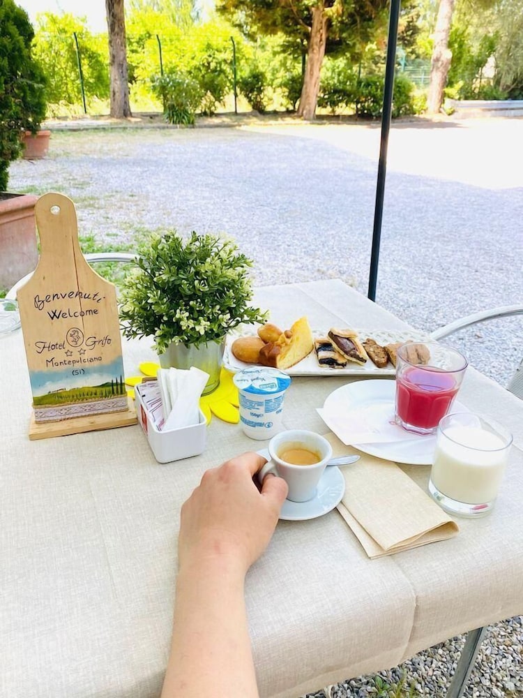 Il Grifo Hotel E Bisteccheria Toscana 39/63