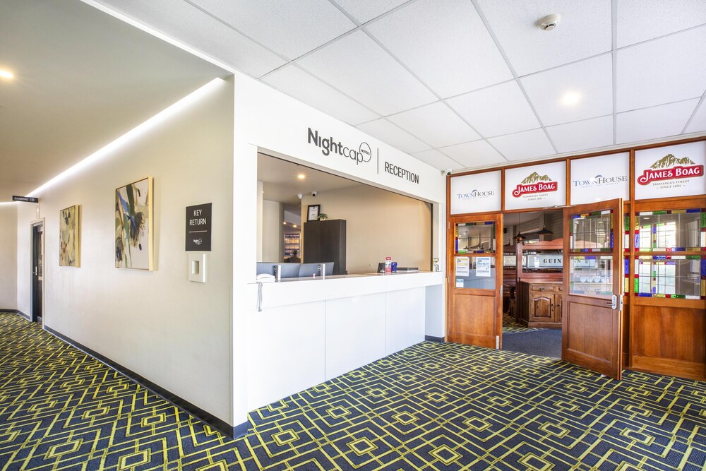 Burnie Central Townhouse Hotel 12/65