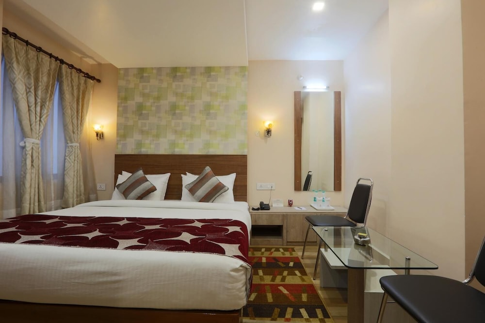 Hotel Sj International 12/40