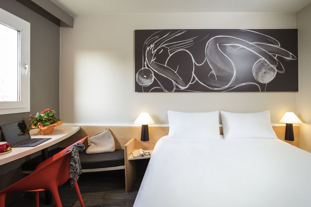 Ibis Narbonne 17/66