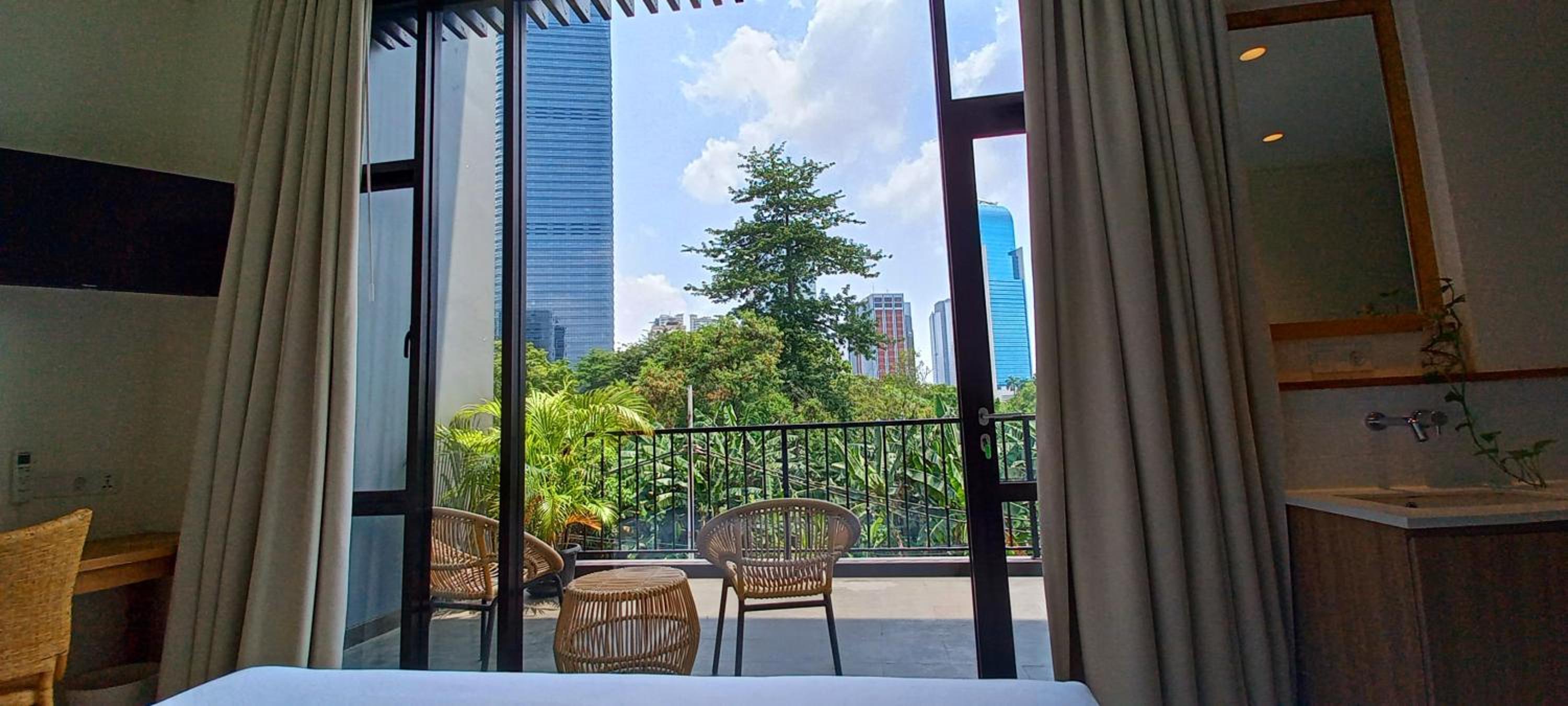 La Boheme Rooms and Coffee 25/50