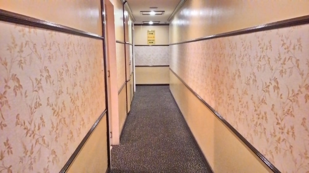 Hotel Sogo - Quezon Ave. 23/24