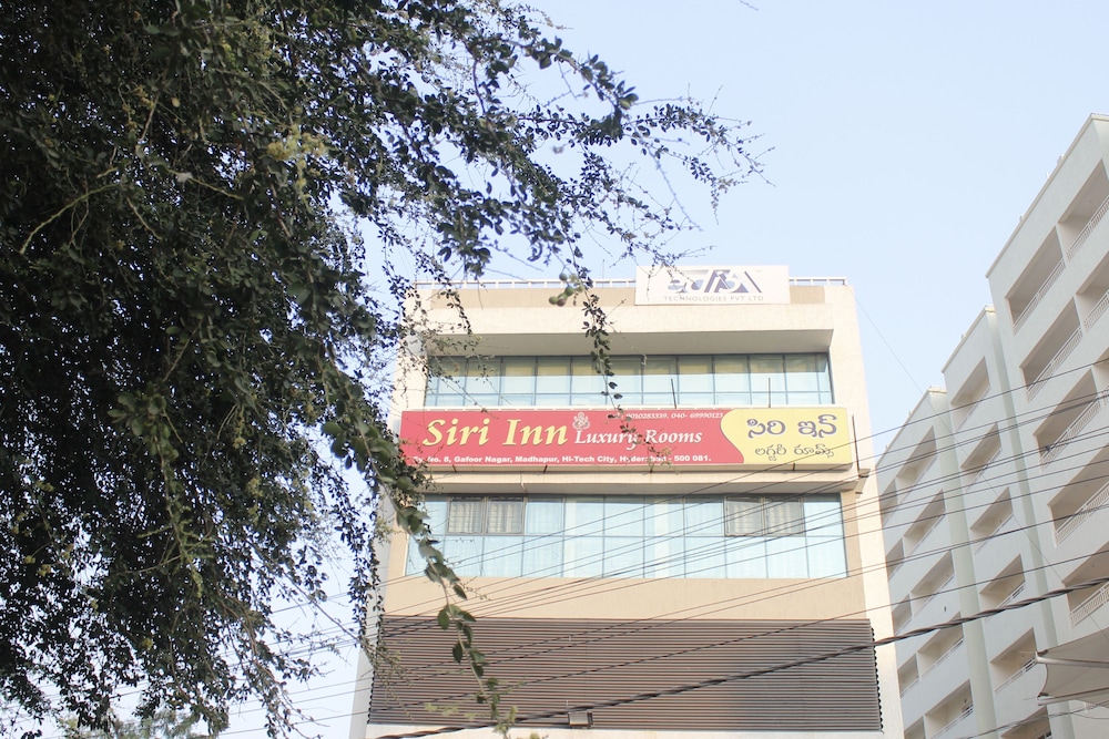 Fabhotel Siri Inn Madhapur 1/39