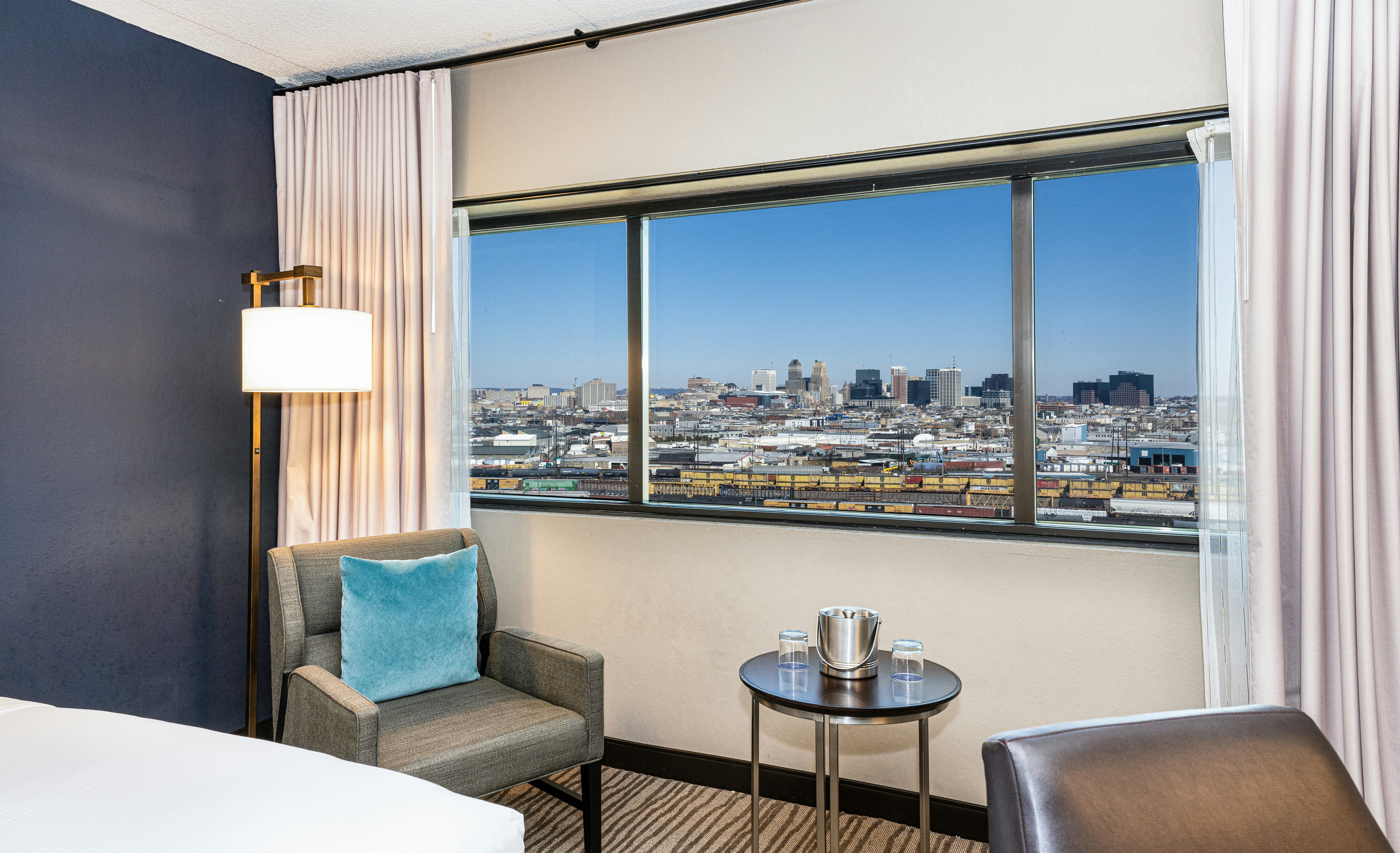 DoubleTree by Hilton Hotel Newark Airport 47/68