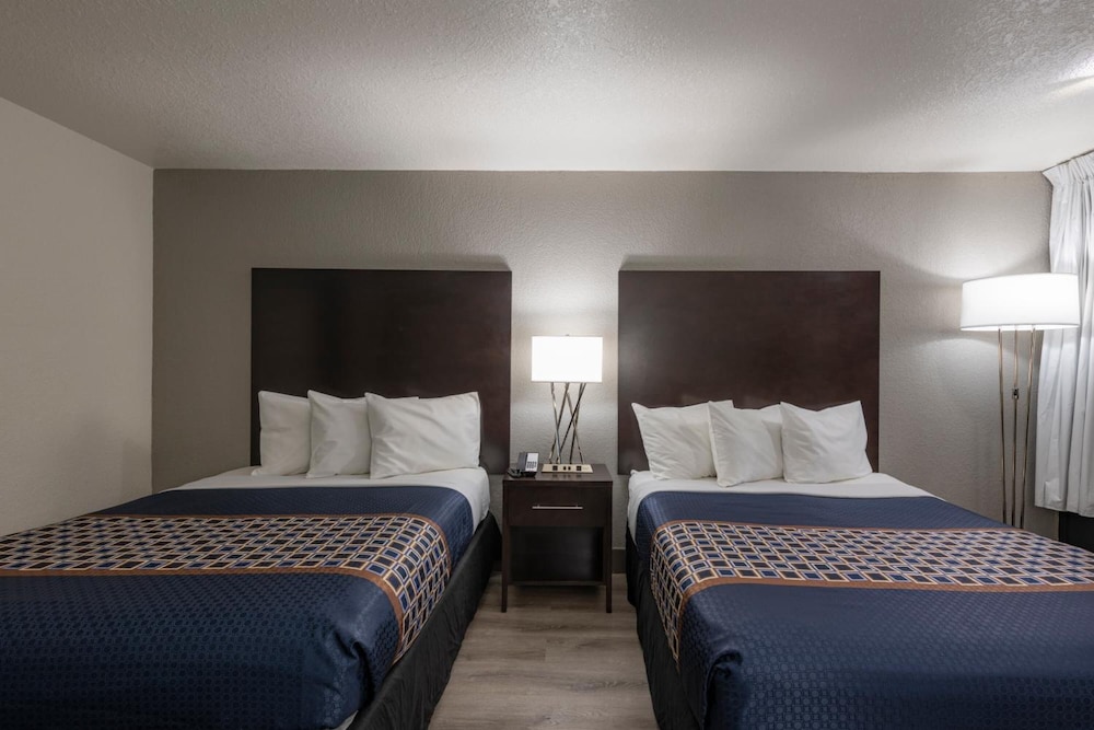 Hotel Monreale Express International Drive Orlando 10/40