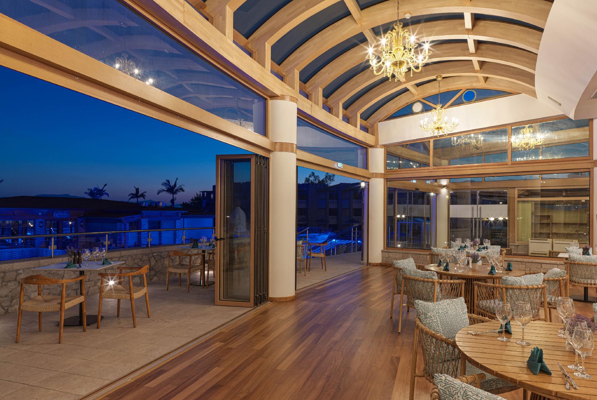 SEAFOS Luxury Resort & Spa 45/55