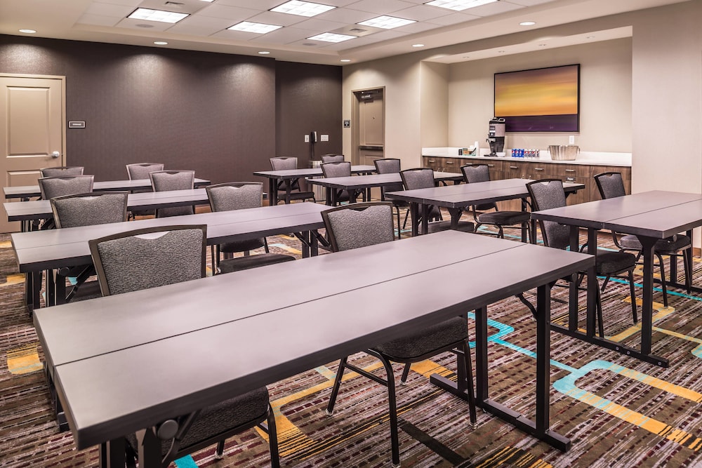 RESIDENCE INN ST. LOUIS WESTPORT 49/52