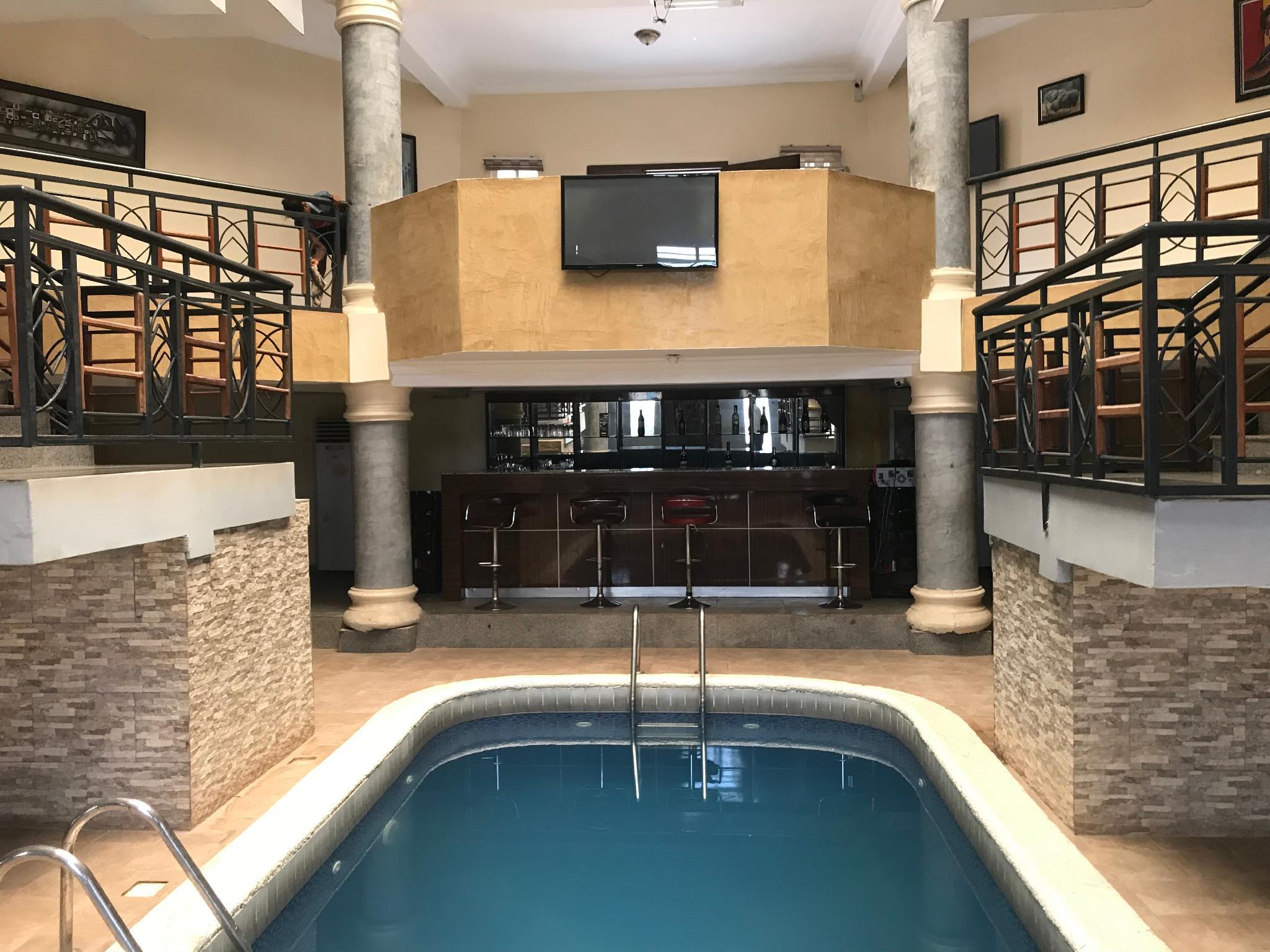 Pentagon Luxury Suites Enugu 13/28