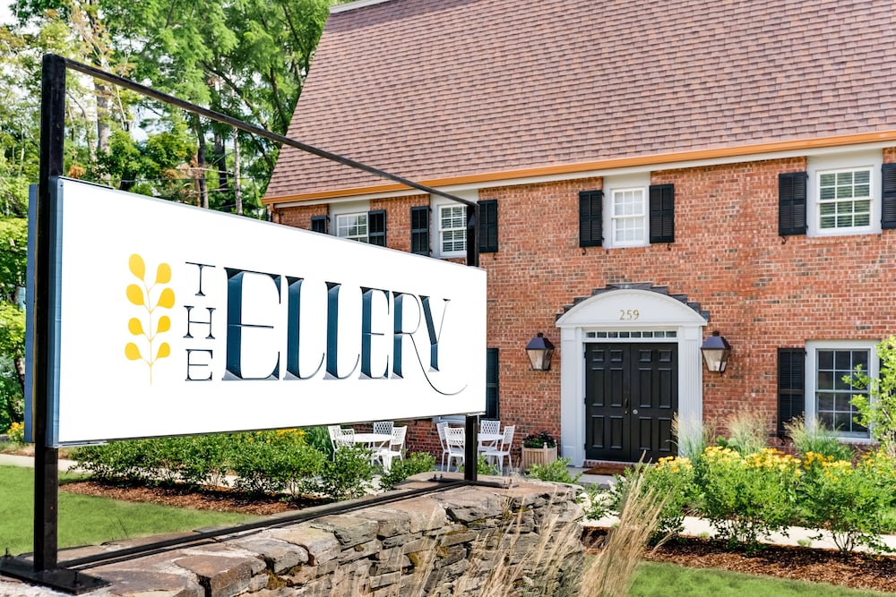 The Ellery 41/42