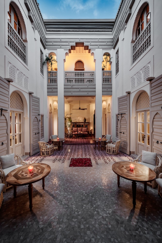 Riad 72 40/76