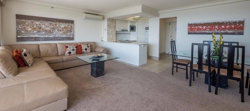 2ND AVENUE BEACHSIDE APARTMENTS 44/73