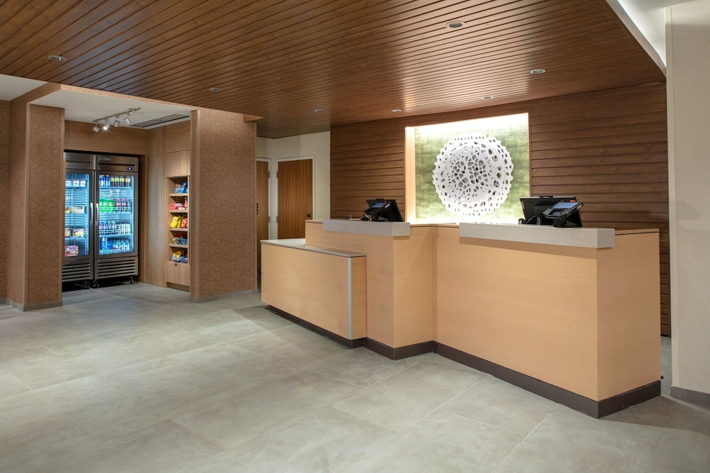 Fairfield Inn & Suites by Marriott Atlanta Marietta 2/18