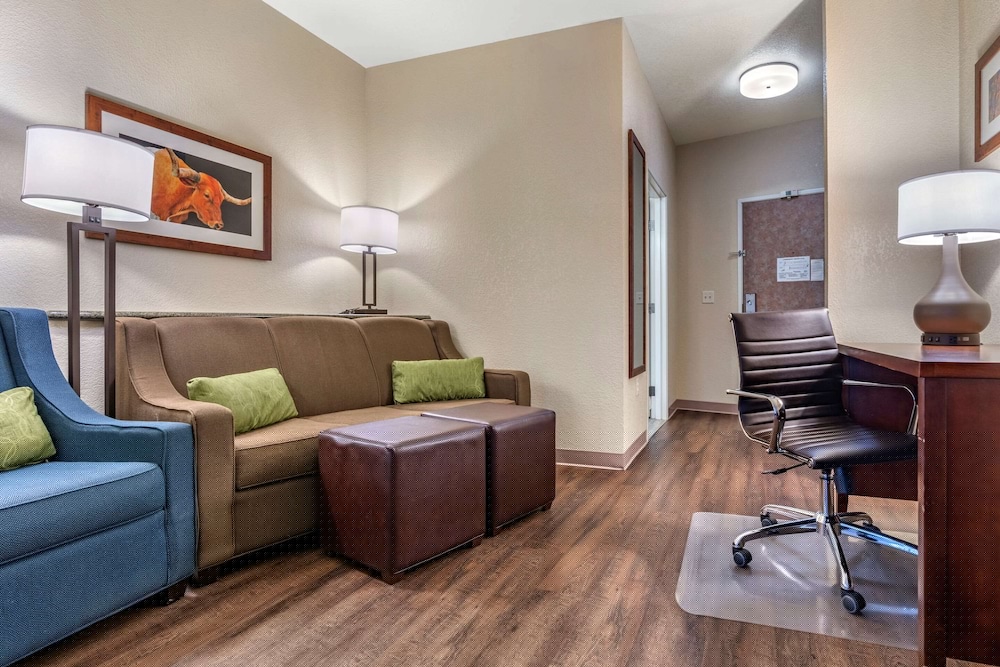 Comfort Suites Fernley 21/34