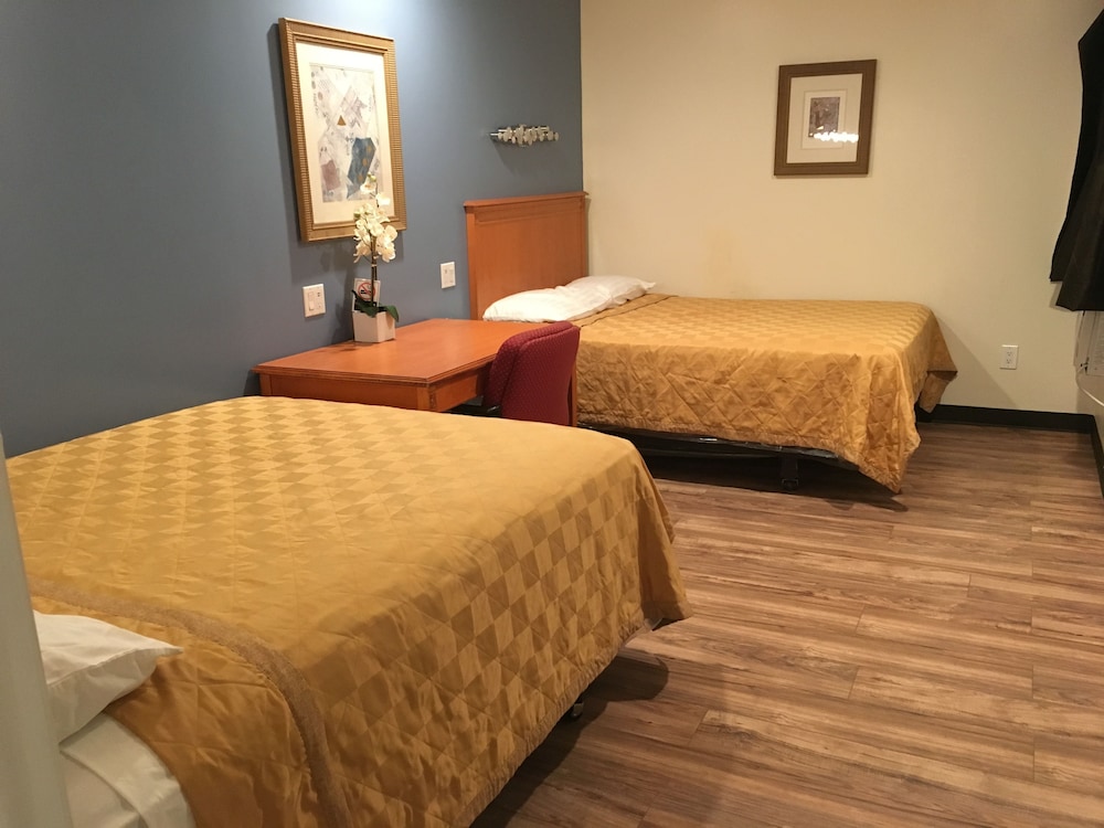 Lincoln Park Motel 10/50