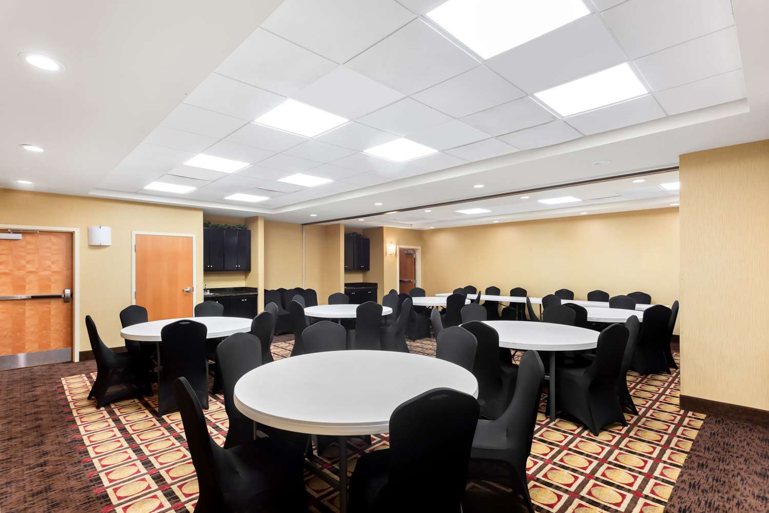 Comfort Suites Gulfport Central, MS 41/49