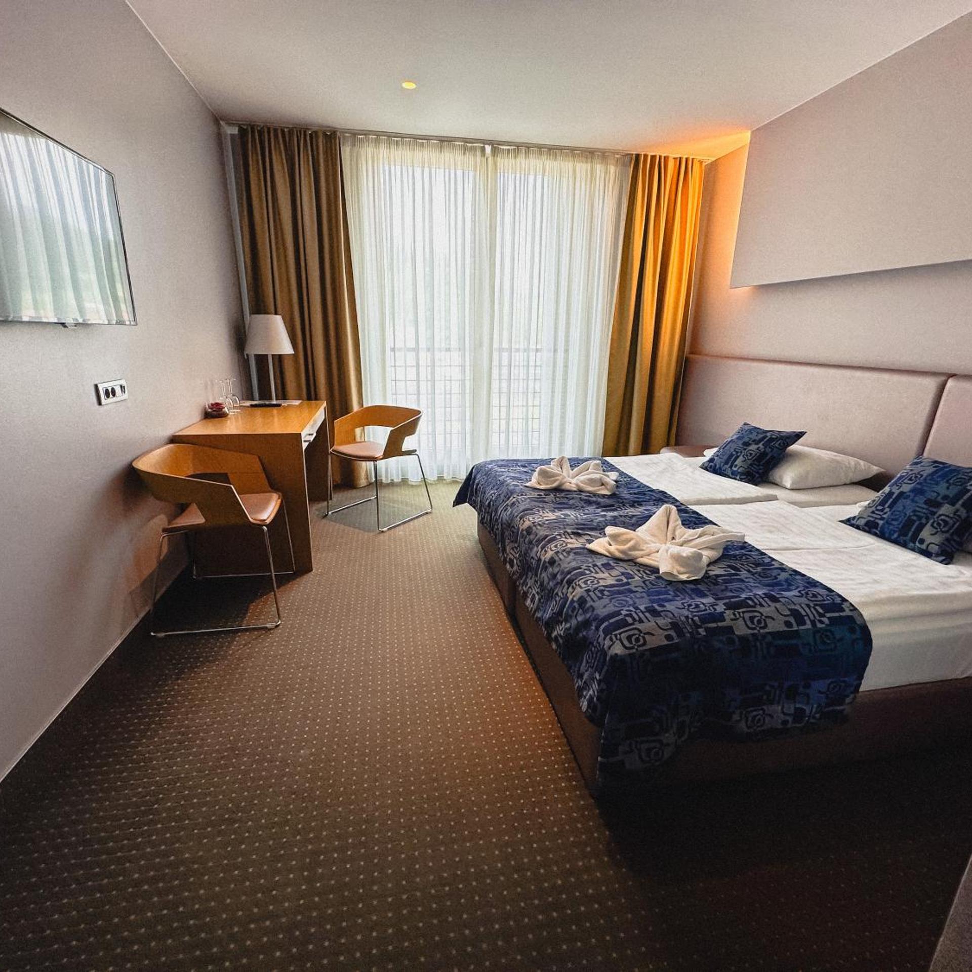 Economy, Double Bed