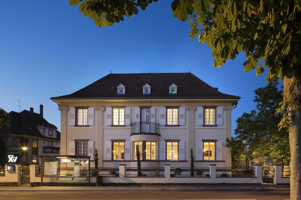 HOTEL DES XV 2/68