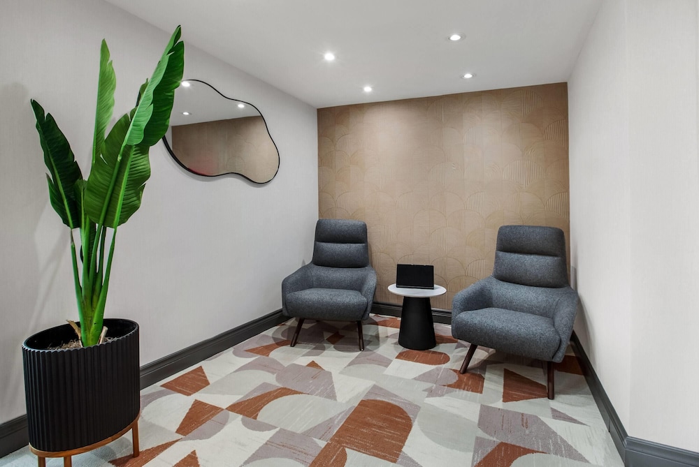 Ramada by Wyndham Kingston 39/50