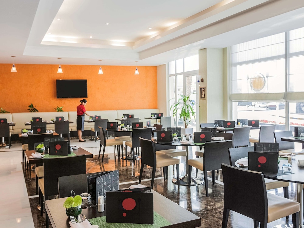 Ibis Muscat 39/48