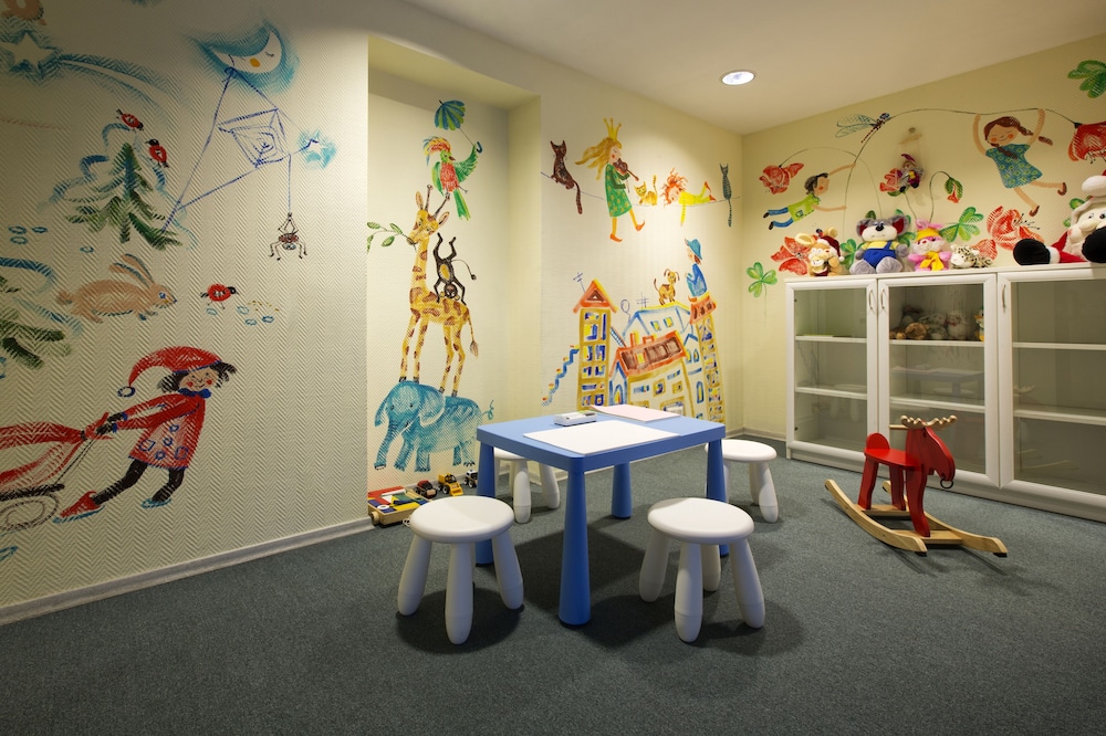 Grata by Centrum Hotels 36/47