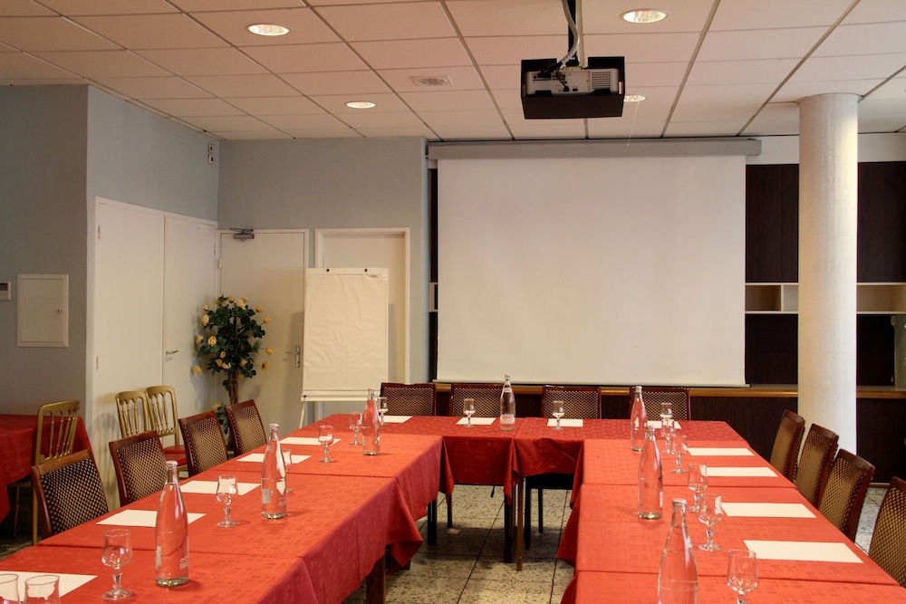 ibis Styles Annecy Le Vieux 54/65