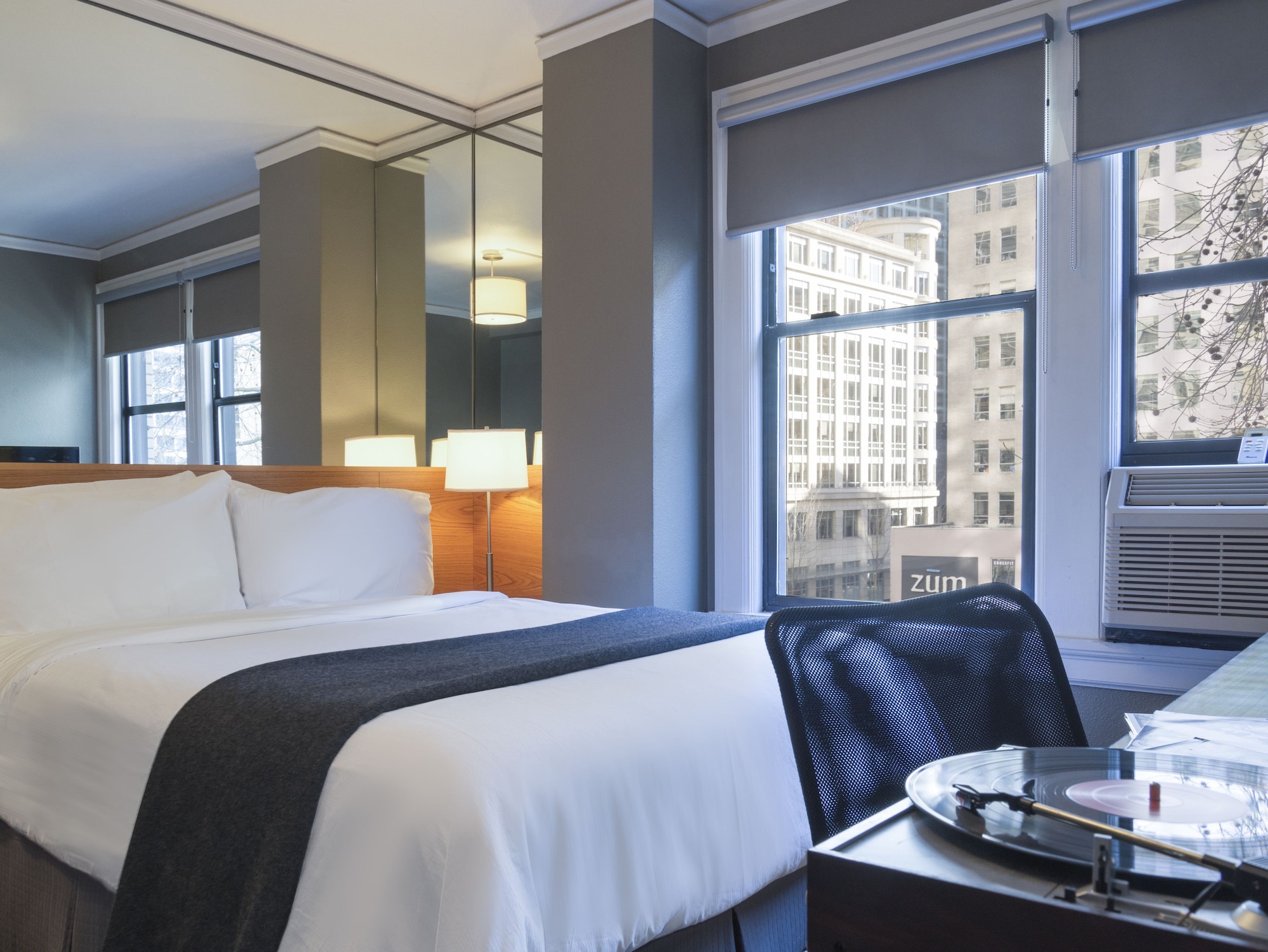 SUB POP, DESIGN, KING BED
