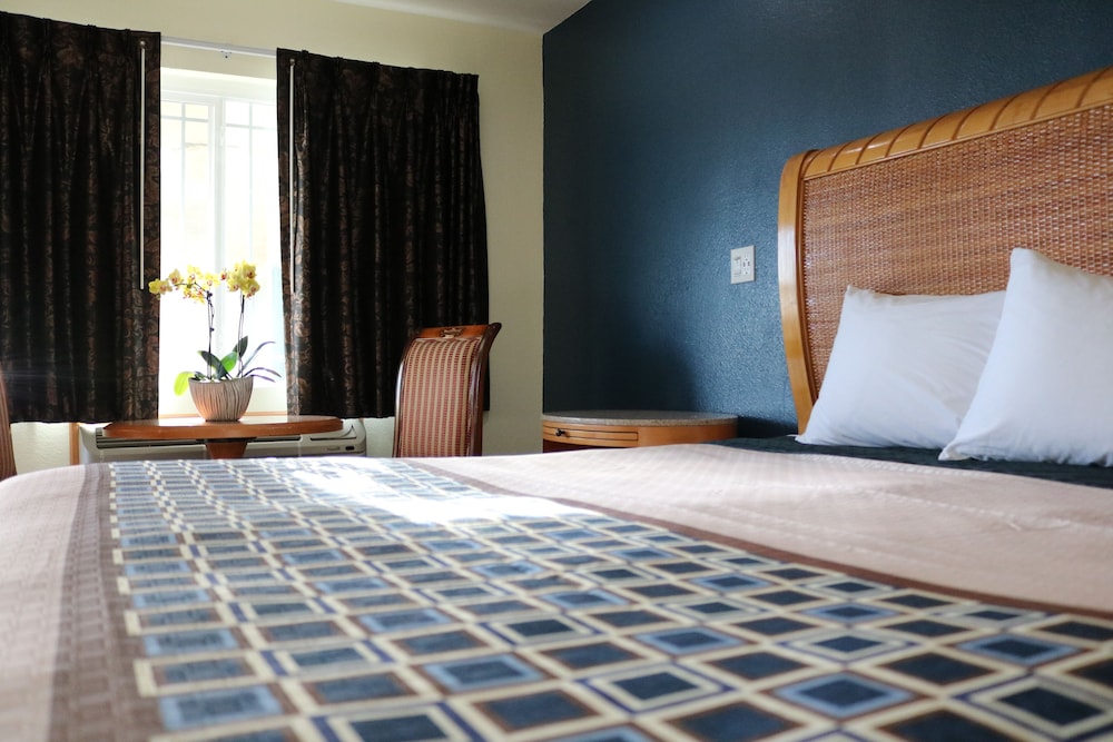 Valli Hi Motel 13/44