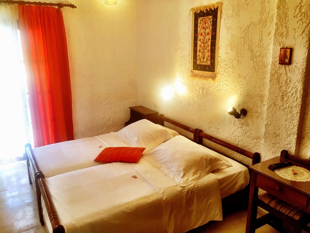 2 BEDROOMS, APARTMENT