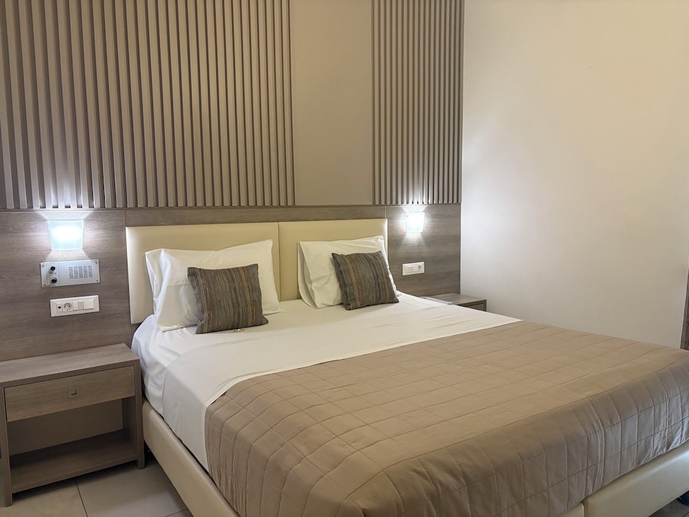 Voula Hotel 23/74