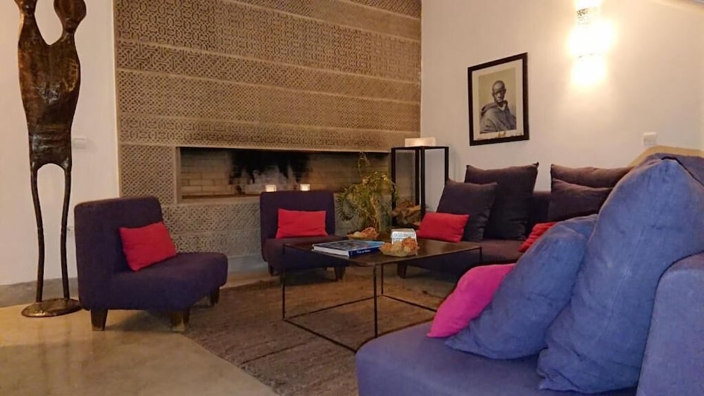 Riad Awa 53/73