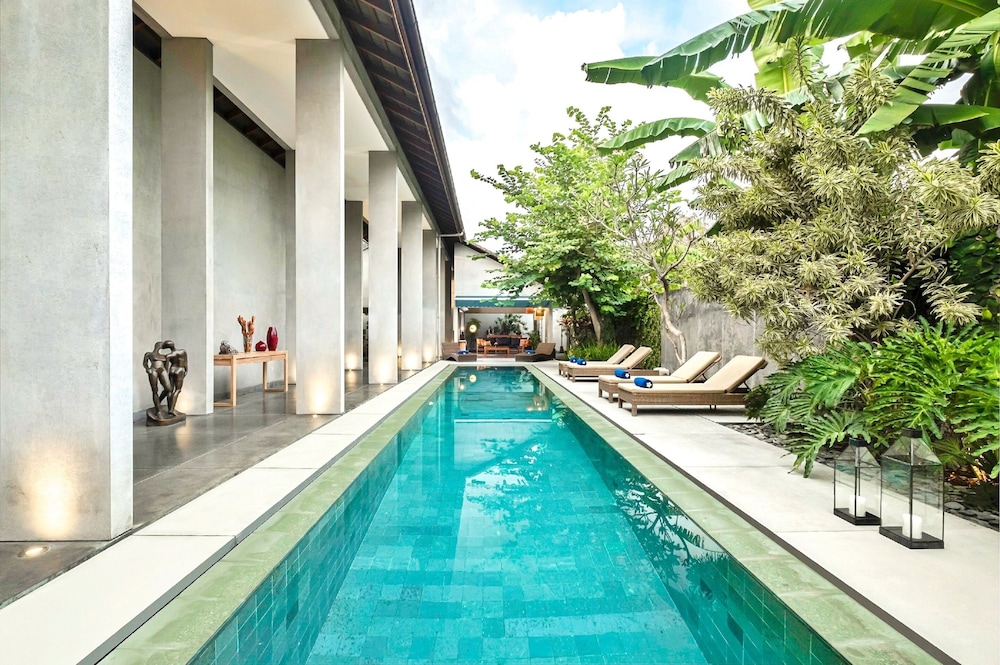 Mayaloka Villas Seminyak 69/76