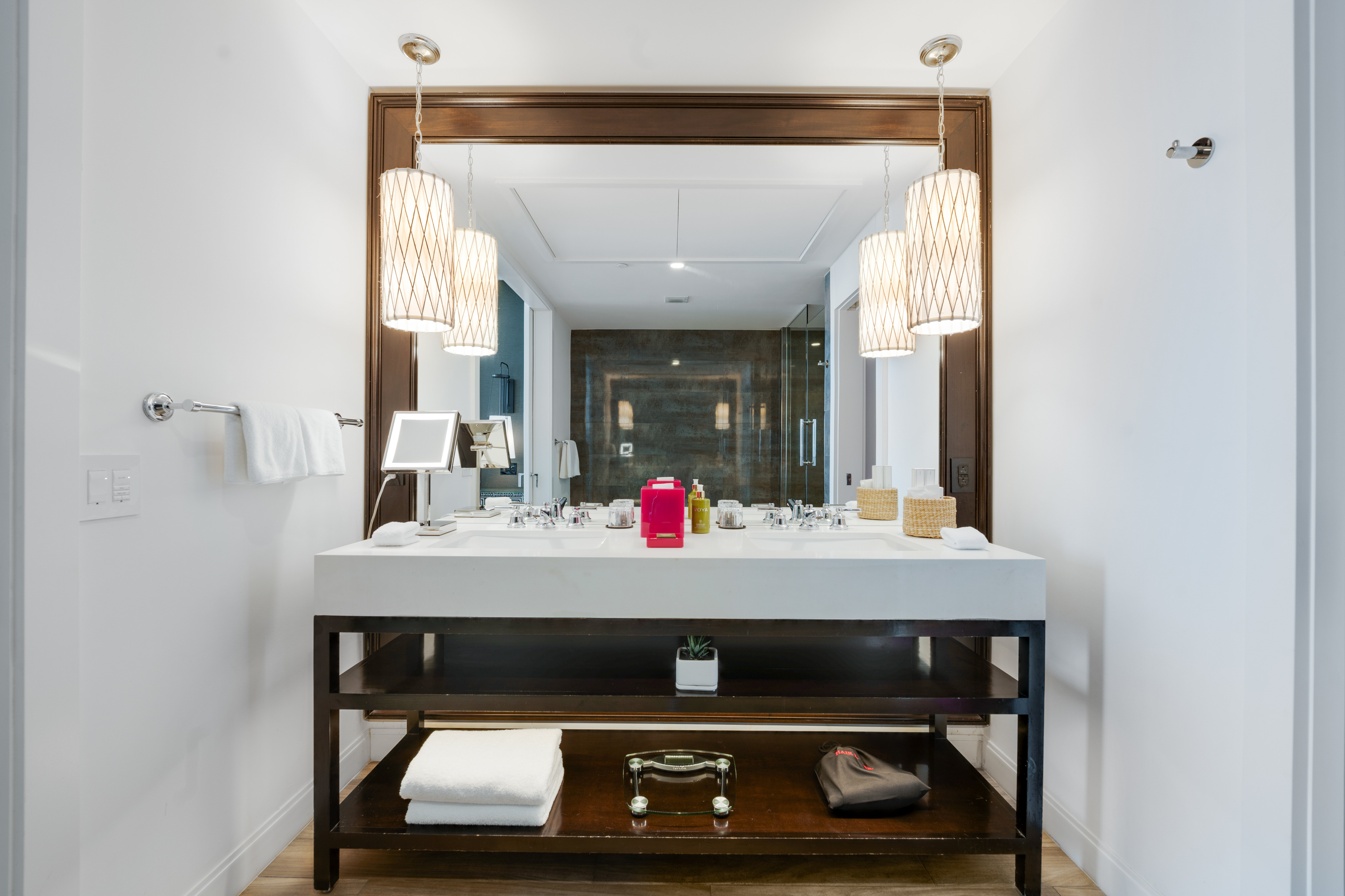 Kimpton Seafire Resort and Spa 78/79