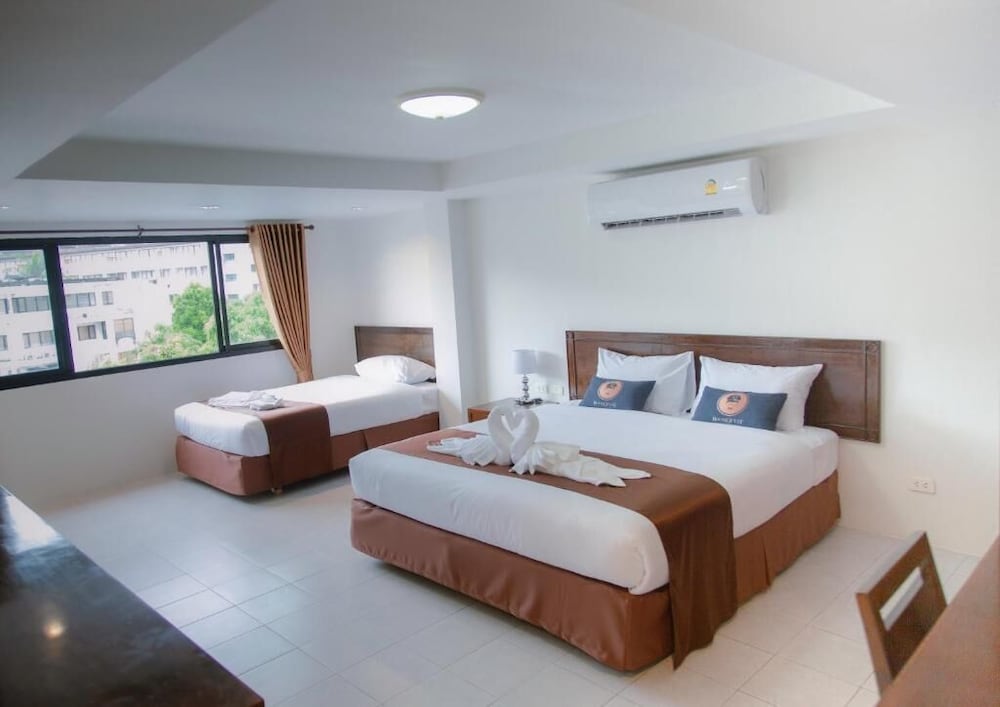 RoomQuest The Beach Kalim 26/36