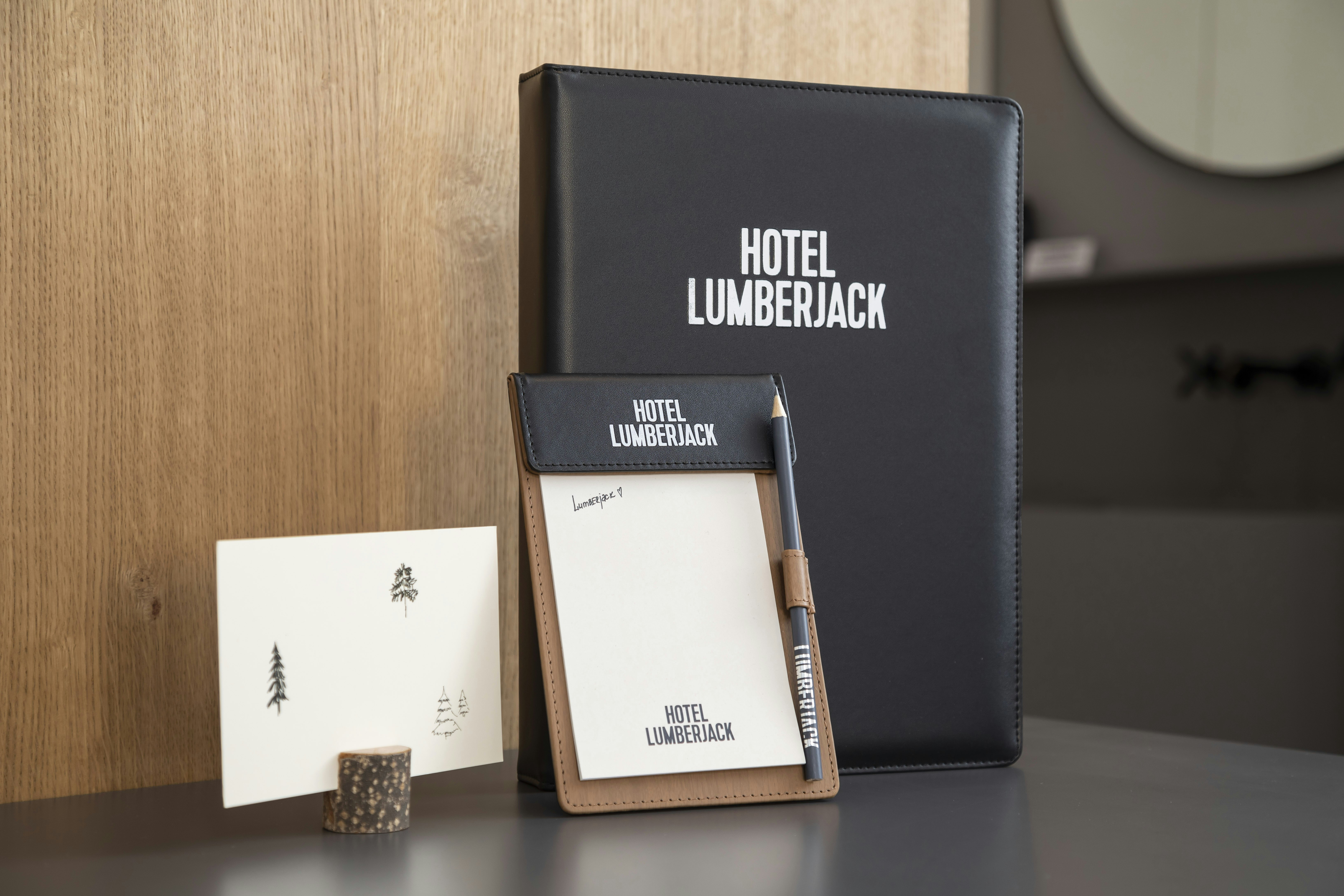 The Lumberjack Hotel 55/71