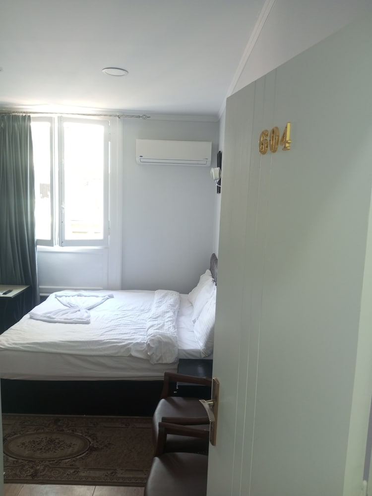 New Panorama Hotel 25/50