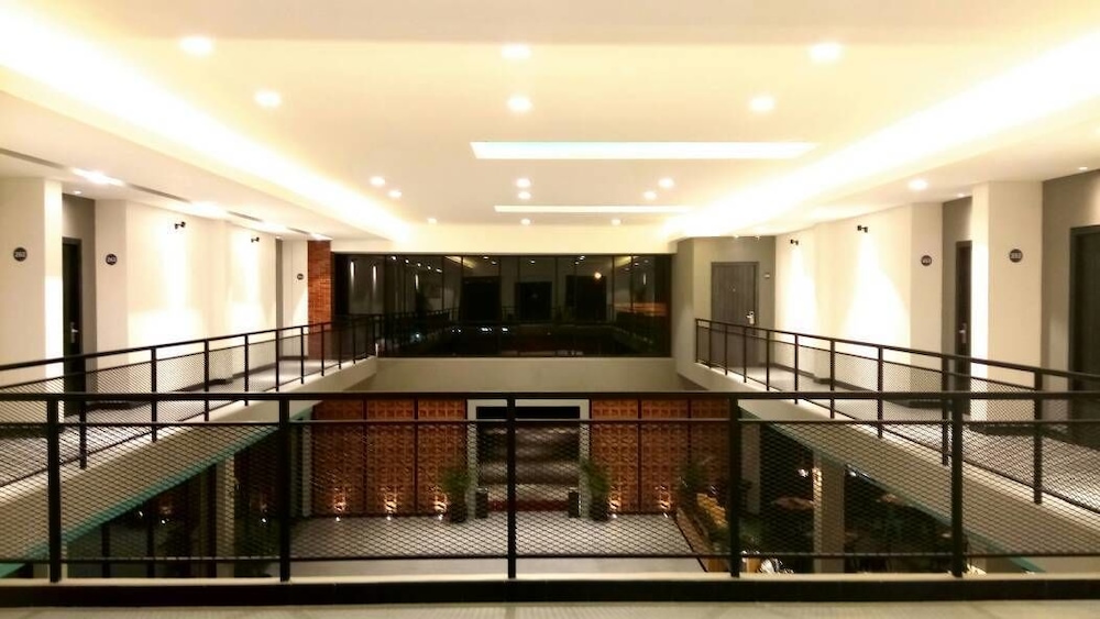 Fitra Hotel Majalengka 38/43