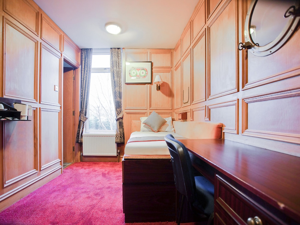 Rowers Hotel 19/48