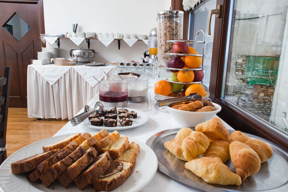 Erofili Hotel and Suites 35/45
