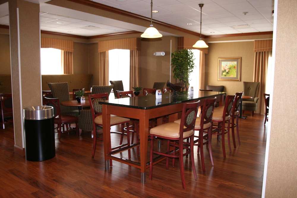 Hampton Inn Mountain Home 22/27