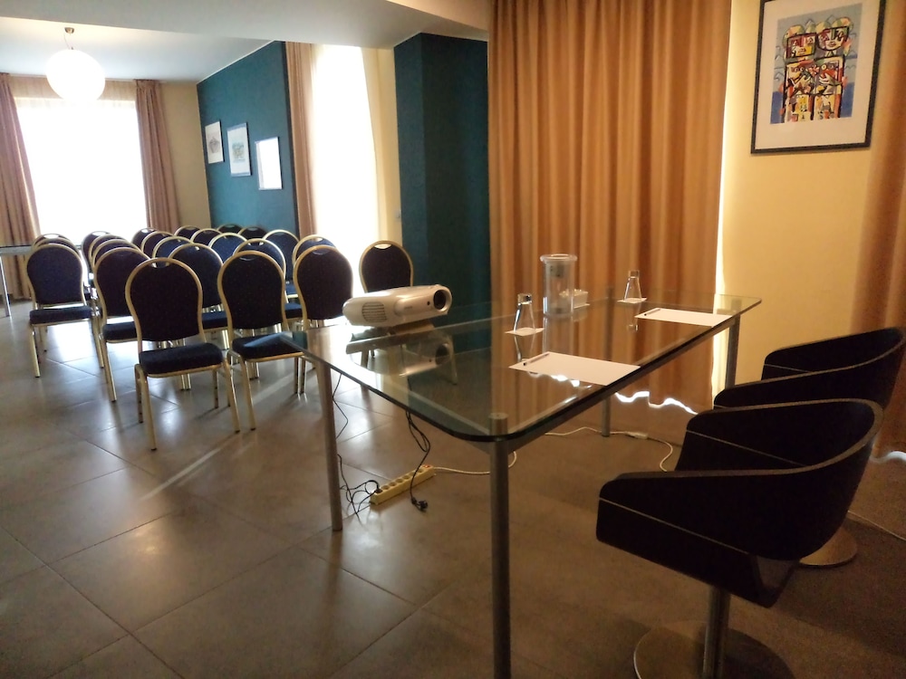 Ibis Styles Catania Acireale 40/75