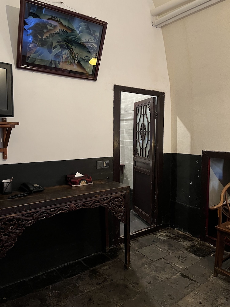 Yide Hotel 10/49