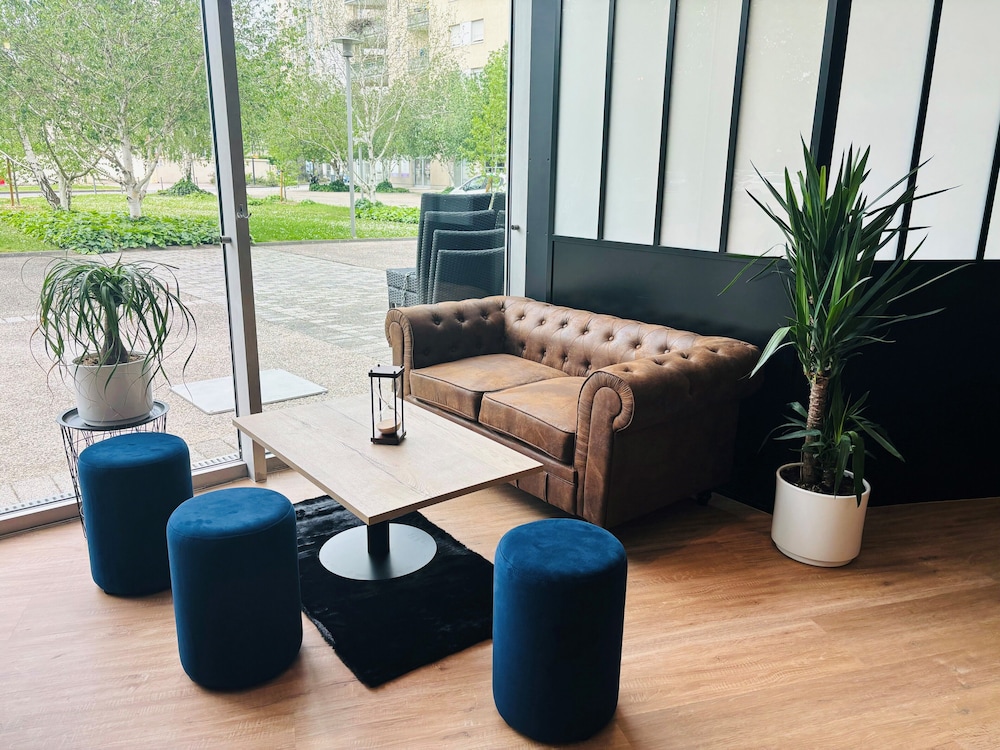 Ibis Lyon Caluire Cite Internationale 25/50