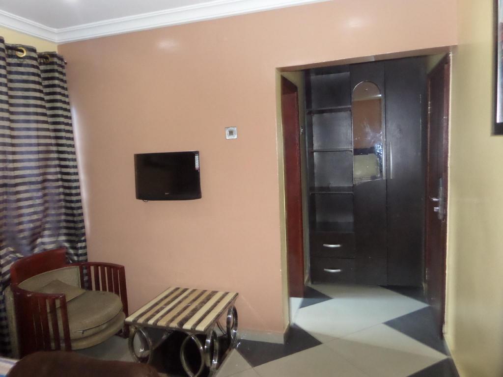 A2 Suites 11/15