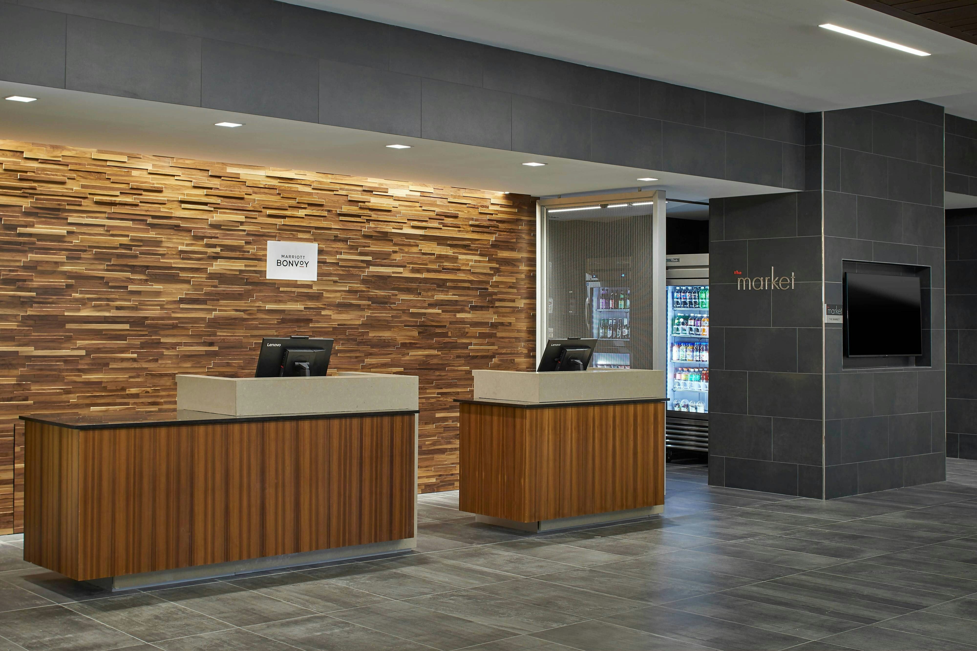 Lobby at Courtyard by Marriott Baltimore Downtown/McHenry Row, BALTIMORE - MD