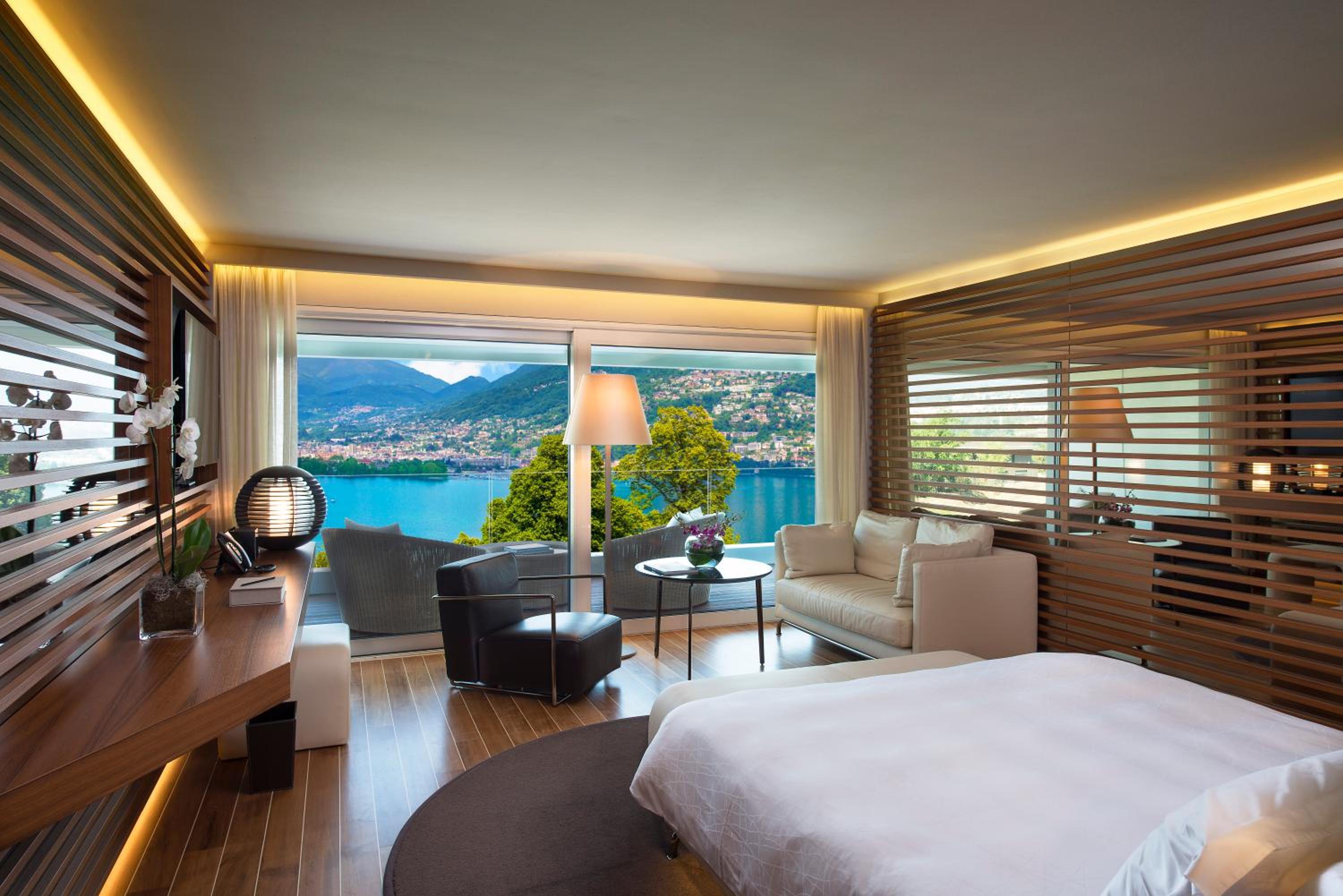 JUNIOR SUITE, LAKE VIEW, BALCONY